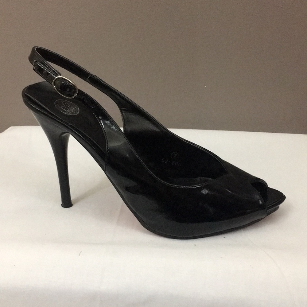 If Carrini - black open toe heels with red bottom